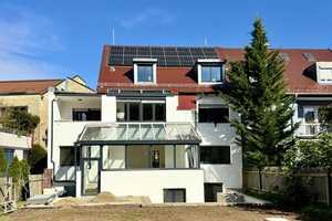 Exklusive Wohnung in Stadtvilla mit A+ Energiewert: Stilvolles Wohnen in begehrter Lage von Regensbu – Regensburg – Vorschaubild 2