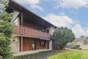 Freistehendes Einfamilienhaus mit Garten, Terrasse und zwei Garagen bei Köln – Rhein-Erft-Kreis – Vorschaubild 2