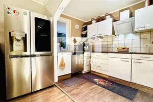 Schönes Ein- bis Zweifamilienhaus mit Gartenbereich, Terrasse + Balkon und Doppelgarage – Die vollständige Adresse der Immobilie erhältst du vom Anbieter., 34125 Wolfsanger, Kassel – Vorschaubild 16