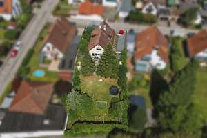 Freistehendes Einfamilienhaus auf großzügigem Grundstück in familienfreundlicher Siedlungslage – Die vollständige Adresse der Immobilie erhältst du vom Anbieter., 82041 Oberhaching – Vorschaubild 3