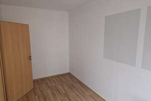 Anfragen nur per E-Mail. Sehr moderne und zentral gelegene 2 Zi.-Wohnung mit EBK. – Hafenstr. 195, 27568 Lehe, Bremerhaven – Vorschaubild 10