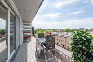 Penthouse-Feeling im Grünen: Großzügige 4-Zimmer-Wohnung mit Terrasse und Balkon in Berlin-Britz – Die vollständige Adresse der Immobilie erhältst du vom Anbieter., 12347 Britz, Berlin – Vorschaubild 13