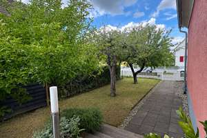  Attraktives Einfamilienhaus mit großem Grundstück, Garten, Terrassen und sehr angenehmer Nachbarn – Die vollständige Adresse der Immobilie erhältst du vom Anbieter., 78224 Singen (Hohentwiel) – Vorschaubild 7