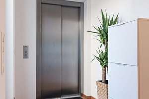 Helles Vollmöbliertes Penthouse Apartment in Neubau (3 Zimmer/121qm+Parking+Gym-Room) [ENG+DE+ESP] – Weinbergerstraße 61, 81241 Pasing, München – Vorschaubild 22