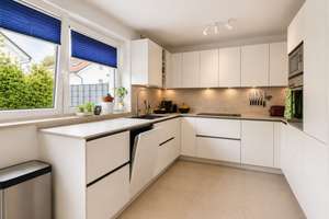 Hochwertig saniertes Einfamilienhaus (2025) mit Wintergarten, Smart Home und uneinsehbarem Garten – Ottilienstr. 13, 81825 Waldtrudering, München – Vorschaubild 7
