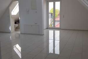 3 BR Penthouse near Clay Kaserne – Die vollständige Adresse der Immobilie erhältst du vom Anbieter., 65205 Nordenstadt, Wiesbaden – Vorschaubild 3