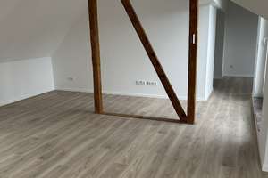 Erstbezug nach Sanierung – Moderne Dachgeschosswohnung mit Loggia in Toplage von Oberhausen  – Keltenstraße 21, 46045 Styrum, Oberhausen – Vorschaubild 14