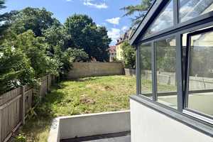 Neubau - Exklusive Luxuswohnung in Stadtvilla mit 335 qm Privatgarten im Inneren Osten! – Regensburg – Vorschaubild 16