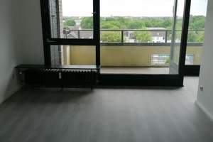 Modernisierte Wohnung mit Balkon im Musikerviertel – Brahmsstraße 19, 23556 Sankt Lorenz Nord, Lübeck – Vorschaubild 2