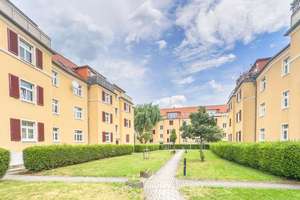 GUT GESCHNITTENE 3 ZI. WOHNUNG MIT BALKON - IN SCHÖNER WOHNANLAGE CA. AUS 1925 – Dohnaer Straße 75E, 1219 Leubnitz-Neuostra, Dresden – Vorschaubild 4