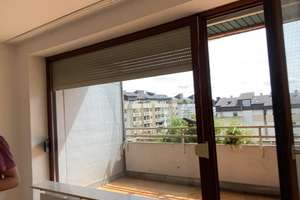 Alltagstauglich wohnen in diesem modernisierten Penthouse mit vier Zimmern in Augsburg – Zeppelinstrasse 10, 86159 Universitätsviertel, Augsburg – Vorschaubild 4
