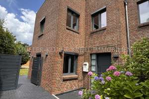 modernes zum Garten ausgerichtetes Einfamilienhaus an der Grenze Niendorf/Groß Borstel – 22453 Niendorf, Hamburg – Vorschaubild 2