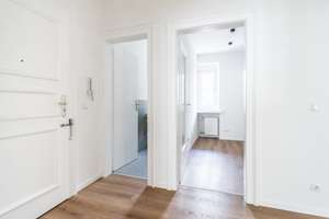 JETZT *Paul & Partner* ERSTBEZUG NACH SANIERUNG, TIEFGARAGENSTELLPLATZ & MÜNCHENS TOPLAGE! 162 – Die vollständige Adresse der Immobilie erhältst du vom Anbieter., 81677 Steinhausen, München – Vorschaubild 5