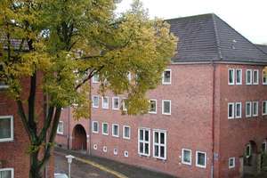 Sanierte Wohnung in ruhiger Wohanlage – Blitzstr. 22, 24143 Gaarden-Ost, Kiel – Vorschaubild 1