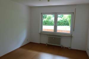 Helle 3-Zimmer-Wohnung in Erlangen-Bruck mit Südbalkon und Garage – Elise-Späth-Str. 8, 91058 Schönfeld, Erlangen – Vorschaubild 4
