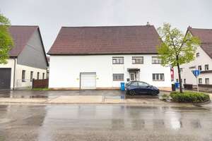 Provisionsfrei! Zentralgeleges Einfamilienhaus mit Scheune, Garage und Garten