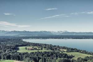 Seeblick-Villa im schönen Ambach | Vor-Veröffentlichung – Die vollständige Adresse der Immobilie erhältst du vom Anbieter., 82541 Münsing – Vorschaubild 1
