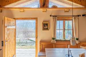 Architektur trifft Alpenblick: Exklusives Familiendomizil im Chiemgau mit Almhütte und Schwimmteich – Traunstein (Kreis) – Vorschaubild 22