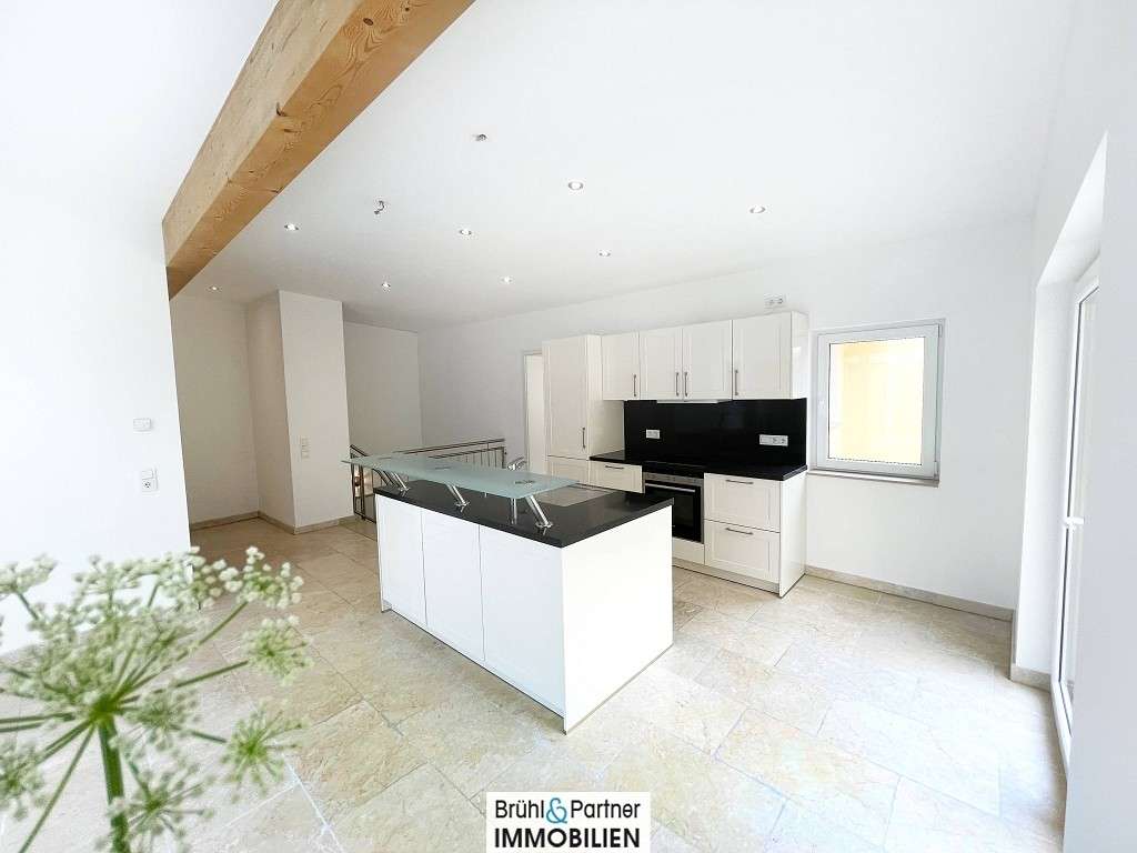 Immobilie in Nierstein - Ziehen Sie mit Ihren Eltern ein - zwei kernsanierte Häuser nebeneinander - modern und pflegeleicht - Bild 8