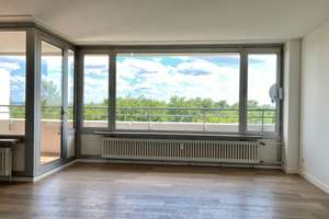 Fant. Aussicht, modernisierte Loft-WHG mit Balkon und Einbauküche in Stuttgart Plieningen – Im Asemwald 56, 70199 Asemwald, Stuttgart – Vorschaubild 4