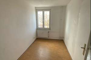 Gute Anbindung an den ÖPNV - Ideal für Schüler, Studenten, etc. – Rothenburger Str. 204, 90439 Sündersbühl, Nürnberg – Vorschaubild 3