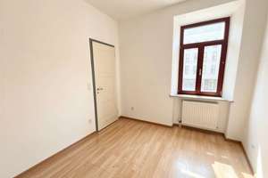 PROVISIONSFREI, Großzügige 3-Zimmer-Altbauwohnung, WG-geeignet, zentraler Lage – Langenmantelstraße 30, 86153 Stadtjägerviertel, Augsburg – Vorschaubild 5