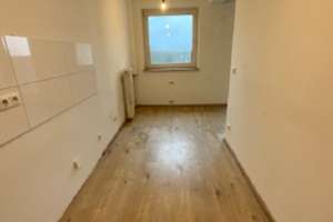Tolle 2-Zimmer-Balkonwohnung mit Laminat und Tapeten – Hüskenbusch 2, 47167 Röttgersbach, Duisburg – Vorschaubild 4