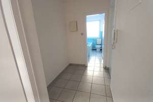 Direkt Wiesbaden-City: Helle, renovierte 1-Zimmer-SINGLE-Wohnung; Balkon; Tageslicht-Wannenbad – Die vollständige Adresse der Immobilie erhältst du vom Anbieter., 65183 Westend / Bleichstraße, Wiesbaden – Vorschaubild 6