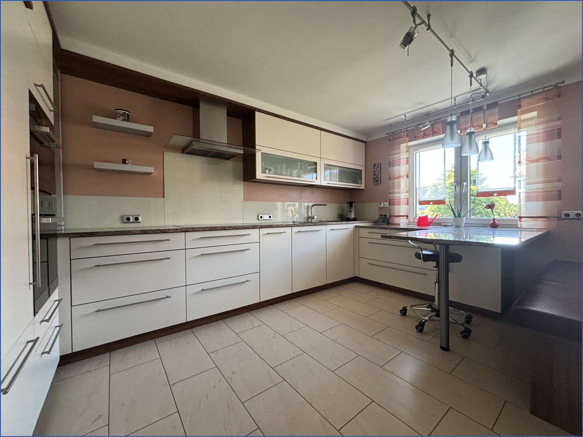 Immobilie in Schrobenhausen - Stilvolle Landhausvilla 
- energieeffizient und repräsentativ! - Bild 11