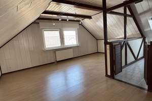 Wohnen mit Herz – Freistehendes Einfamilienhaus am Bach in Niederzier-Hambach – Die vollständige Adresse der Immobilie erhältst du vom Anbieter., 52382 Niederzier – Vorschaubild 4