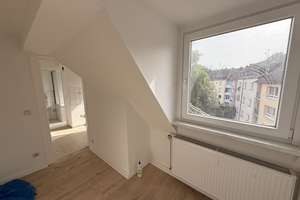 Frisch renovierte 3-Zimmer-Dachgeschosswohnung - Erstbezug nach Renovierung – Blumenthalstr. 4, 45138 Südostviertel, Essen – Vorschaubild 6