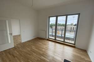 Die Spree im Blick. Berlin im Herzen. Zuhause im Gefühl. Inkl. Klimaanlage und Dachterrasse – Carl-Spindler-Str. 15i, 12555 Köpenick, Berlin – Vorschaubild 1