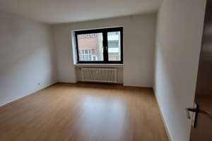 Freundliche und gepflegte 2-Zimmer-Wohnung mit Balkon in Krefeld – Die vollständige Adresse der Immobilie erhältst du vom Anbieter., 47799 Cracau, Krefeld – Vorschaubild 4