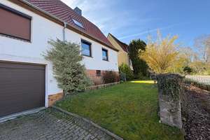 Charmantes Zweifamilienhaus mit großem Grundstück in Bad Salzdetfurth – Die vollständige Adresse der Immobilie erhältst du vom Anbieter., 31162 Bad Salzdetfurth – Vorschaubild 12