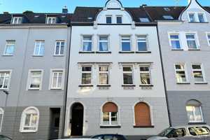 Altbauwohnung in ruhiger Lage von Rüttenscheid! Vollständig saniert in 2023. – Hedwigstr. 26, 45130 Essen – Vorschaubild 1