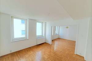 Frisch renovierte 2,5-Zimmeraltbauwohnung mit geräumigen Balkon & EBK zu vermieten! – Blumenstraße 21, 42655 Solingen-Mitte, Solingen – Vorschaubild 4