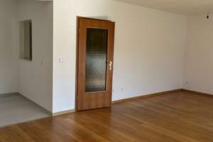 Geschmackvolle 3-Raum-Hochparterre-Wohnung mit gehobener Innenausstattung mit Balkon in Solingen – Agnesstraße 25, 42651 Solingen-Mitte, Solingen – Vorschaubild 8