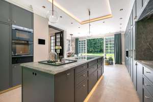 Luxus trifft Privatsphäre: Erstbezug Highend-Villenanwesen mit Lift, Heimkino, Spa und Weinkeller – Die vollständige Adresse der Immobilie erhältst du vom Anbieter., 80997 Obermenzing, München – Vorschaubild 5