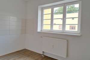 ! Wohnen in der Beimssiedlung - sanierte 2 Raum mit Balkon und Dusche ! – Völpker Str. 16, 39110 Magdeburg – Vorschaubild 4