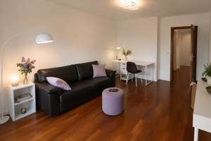 Stilvolle, möblierte Wohnung mit großem Balkon, Loggia & TG – ruhig in Stuttgart-Mitte – Leuschnerstr 11, 70174 Neue Vorstadt, Stuttgart – Vorschaubild 4