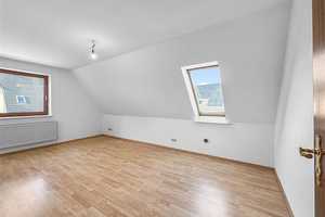 Mölln: 2 separate Häuser auf einem Grundstück – ideal für Familie, Arbeit & Vermietung! 45 Min. bis  – Herzogtum Lauenburg (Kreis) – Vorschaubild 9