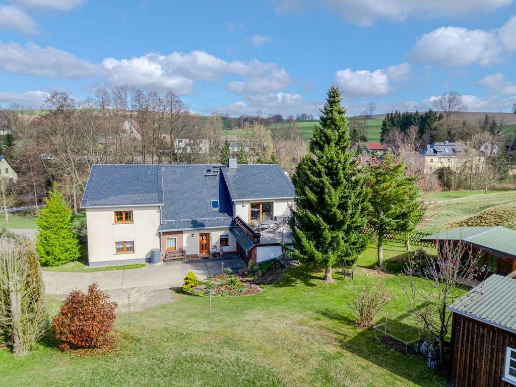 Immobilie in Stolpen - Ihr exklusives Einfamilienhaus mit traumhaftem Blick über Langenwolmsdorf bei Stolpen - Bild 0