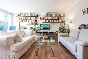 Besondere Immobilie: Winkelbungalow mit PV-Anlage, idyllischem Grundstück, Pavillon und Gartenteich – Die vollständige Adresse der Immobilie erhältst du vom Anbieter., 22547 Lurup, Hamburg – Vorschaubild 12