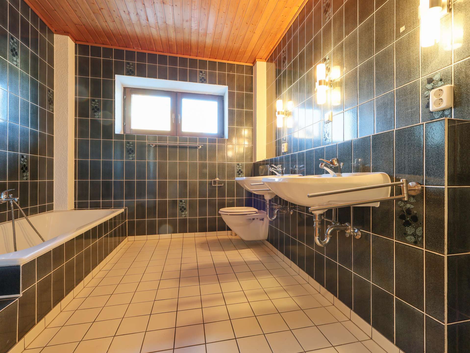 Immobilie in Fahrenkrug - Familiengerechtes Einfamilienhaus mit viel Platzangebot in Feldrandlage! - Bild 8