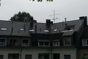HAUS IM HAUS AUF EINER EBENE --- großzügige und helle Dachgeschosswohnung mit attraktivem Grundriss – Die vollständige Adresse der Immobilie erhältst du vom Anbieter., 42277 Oberbarmen, Wuppertal – Vorschaubild 3