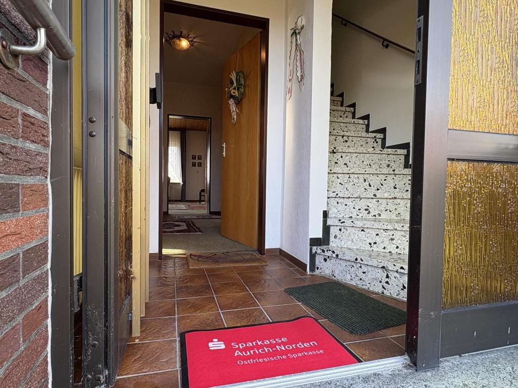 Immobilie in Dornum - Viel Platz und Potenzial: Zweifamilienhaus in Dornum - Schwittersum  - Bild 2