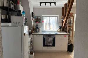 Traumhafte 2-ZKB Wohnung in zentraler Lage mit kleinem Wintergarten – Die vollständige Adresse der Immobilie erhältst du vom Anbieter., 76133 Innenstadt-West, Karlsruhe – Vorschaubild 2