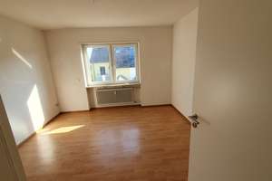 3,5-Zimmer Wohnung mit Garage in Mannheim-Rheinau-Süd – Die vollständige Adresse der Immobilie erhältst du vom Anbieter., 68219 Rheinau, Mannheim – Vorschaubild 7