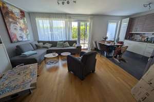 Schöne 4-Zimmer-Wohnung mit Terasse, kleinem Garten und Loggia in Düsseldorf-Heerdt