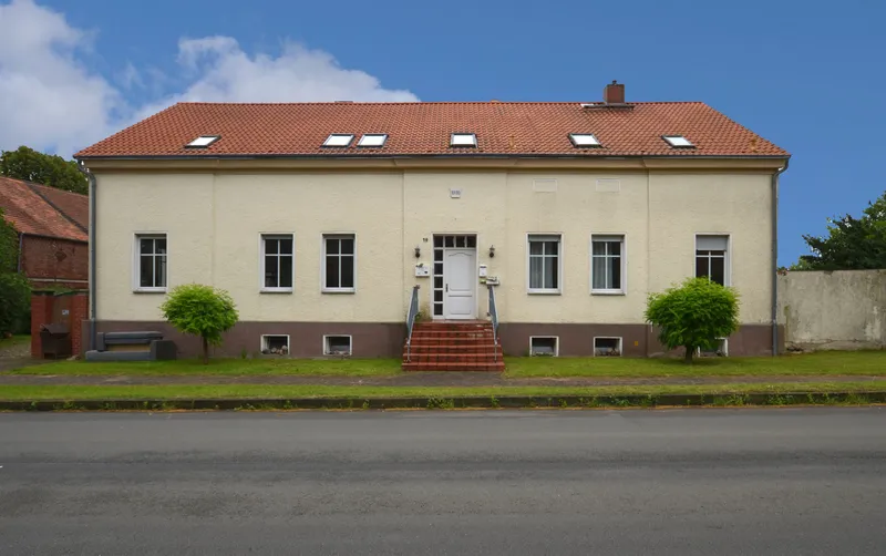 Mehrfamilienhaus mit großem Garten, Havelland Kreis – Bild 3